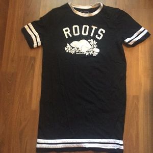 Roots T-shirt dress or sleeper